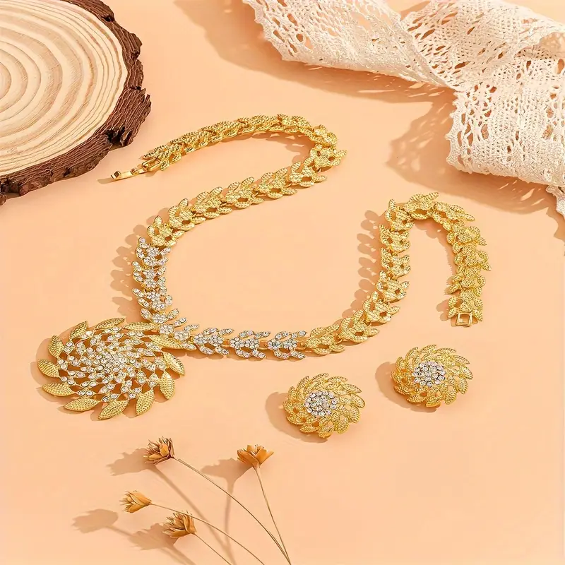 Vintage-Inspired Sunflower Necklace & Earrings