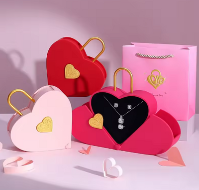 Lifelong heart shape with hook Gift Box