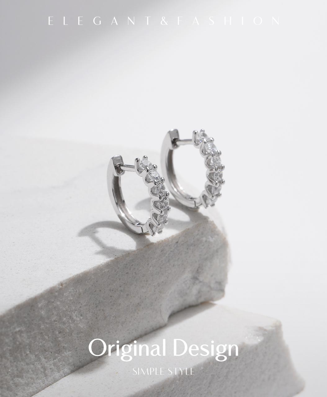 1 Pair Silver Plated 925 Sterling Silver Moissanite Round Earrings