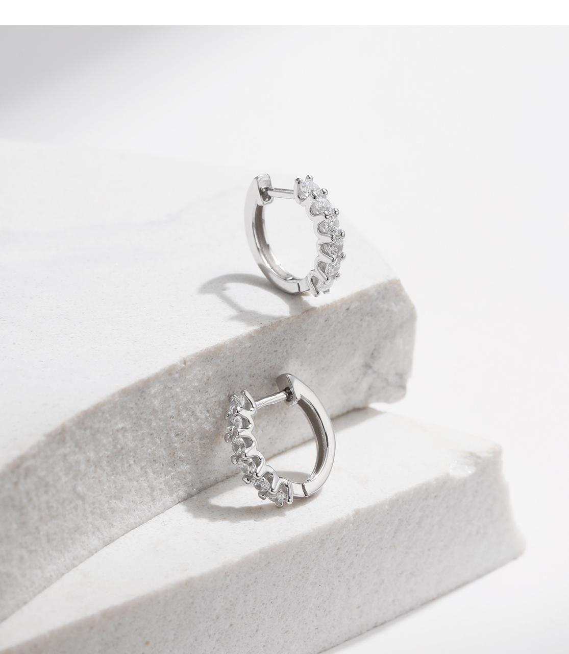 1 Pair Silver Plated 925 Sterling Silver Moissanite Round Earrings