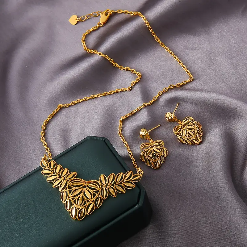 Middle Eastern Dubai Bridal Earrings and Necklace Jewelry Set